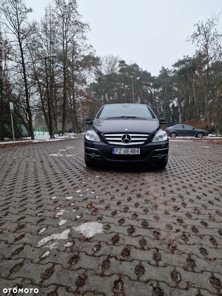 Mercedes-Benz Klasa B 180 BlueEFFICIENCY - 1