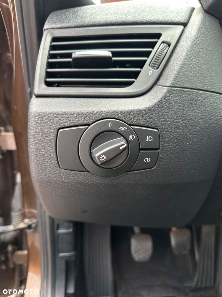 BMW X1 sDrive20d - 25