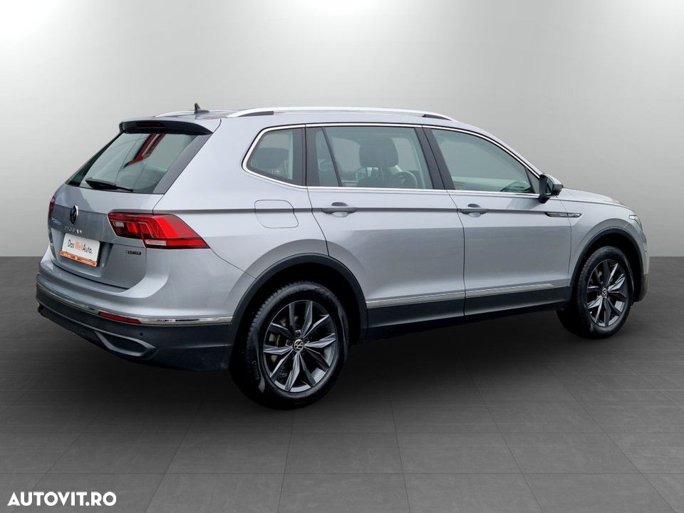 Volkswagen Tiguan - 8