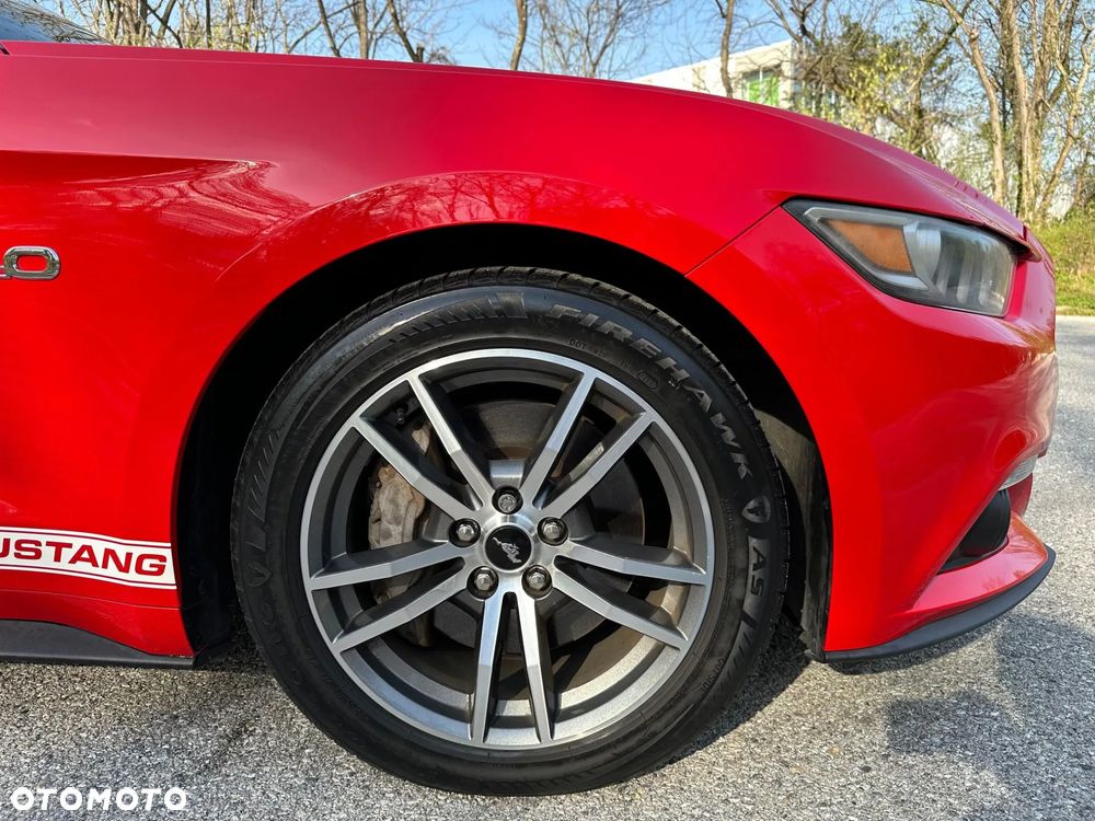 Ford Mustang 5.0 V8 GT - 12