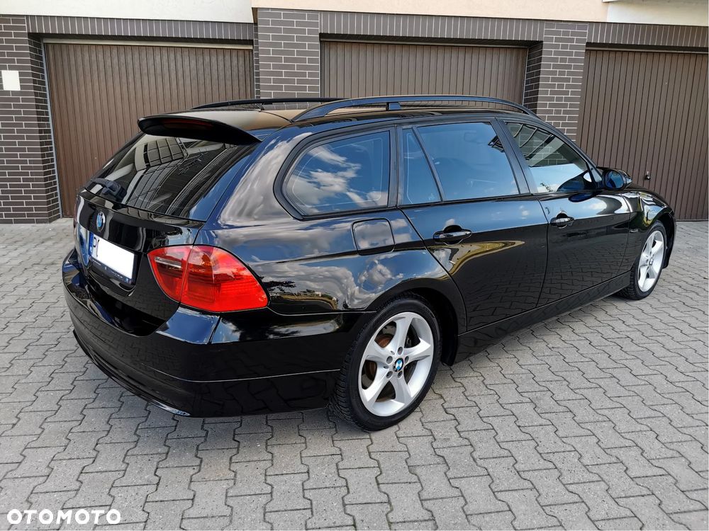 BMW Seria 3 318d - 24