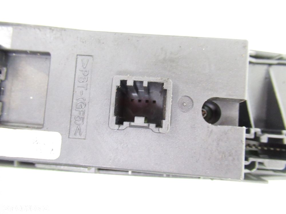 PANEL SZYB MAZDA 5 (CR19) CC65684L6C - 3