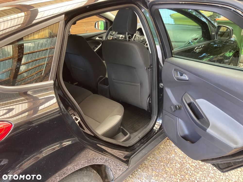 Ford Focus 1.6 Trend - 14