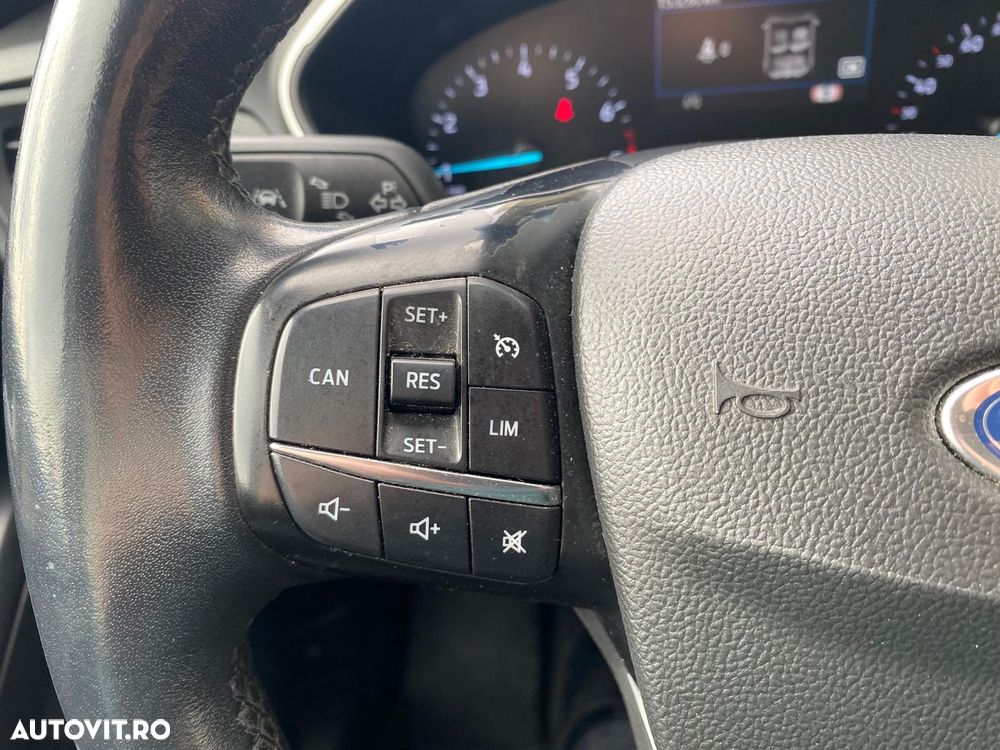 Ford Focus 1.0 EcoBoost MHEV Connected - 27