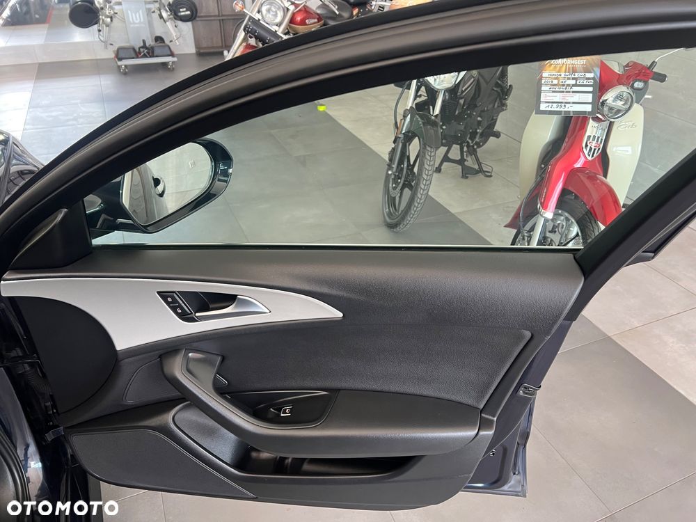Audi A6 Avant 2.0 TDI Ultra S tronic - 30