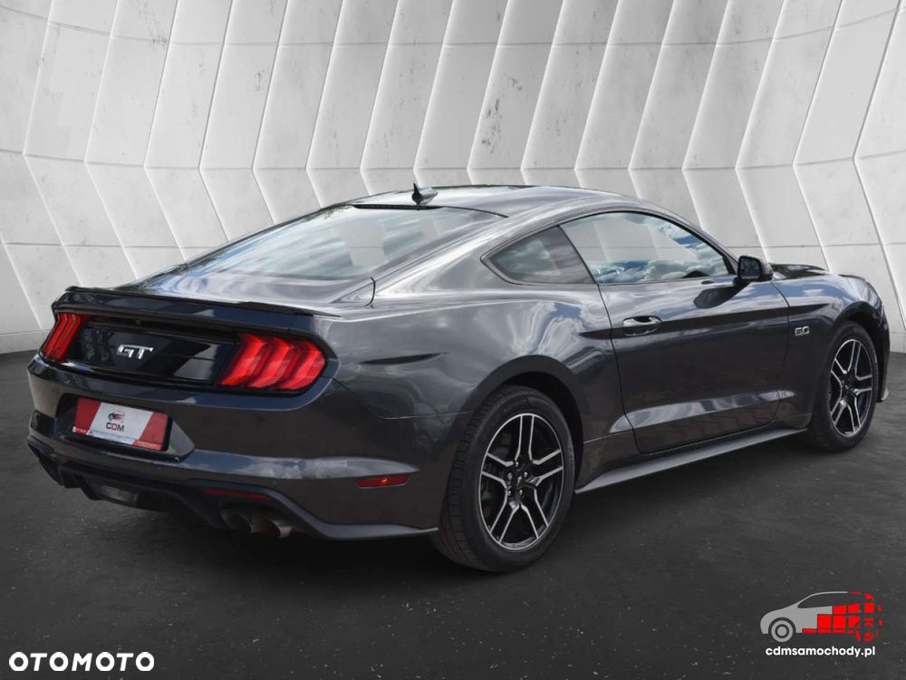 Ford Mustang 5.0 V8 GT - 10