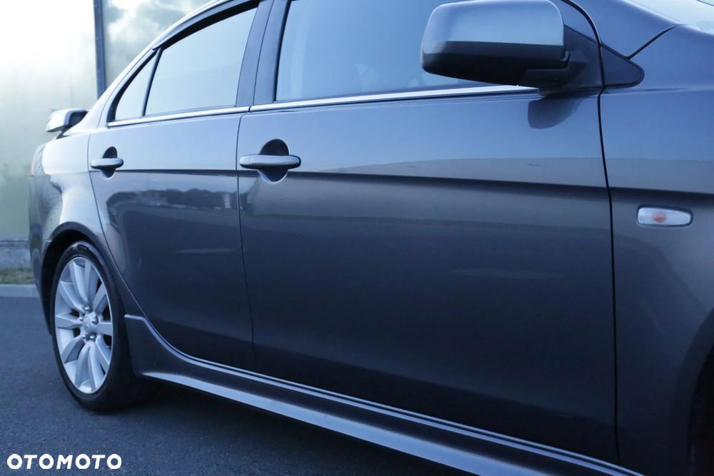 Mitsubishi Lancer 1.8 Intense - 30
