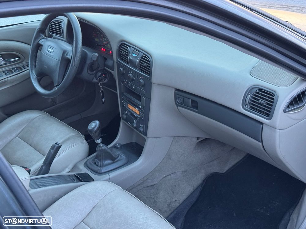 Volvo S40 1.9 D CR - 7