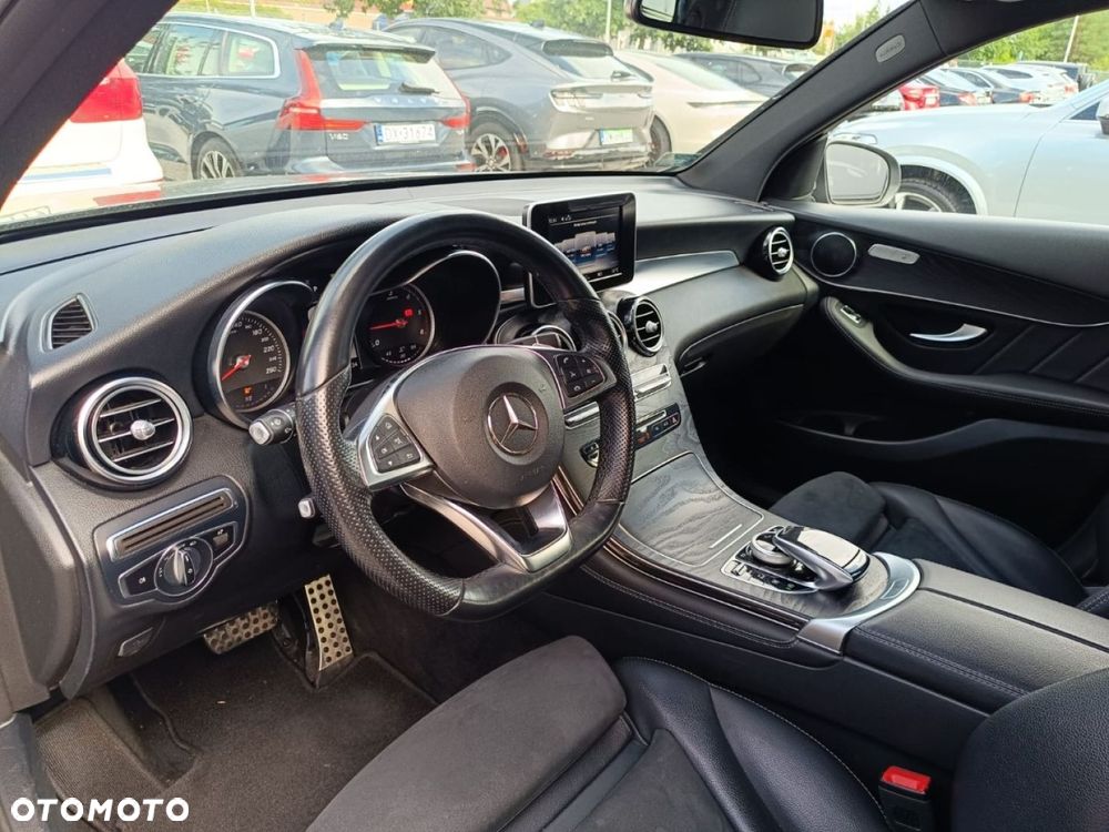 Mercedes-Benz GLC - 21