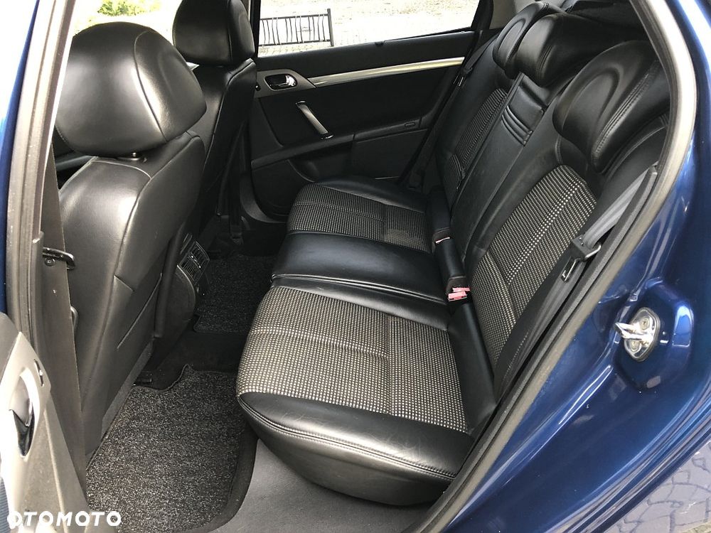 Peugeot 407 HDi 135 Premium mit Exklusiv-Paket - 9