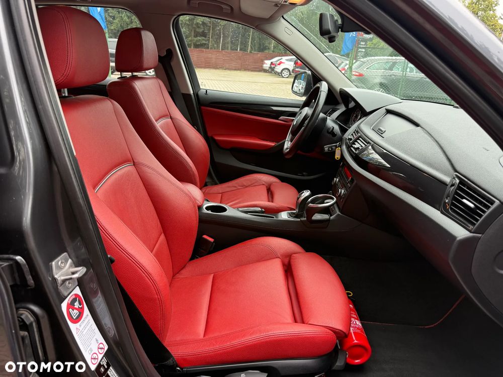 BMW X1 xDrive18d - 23