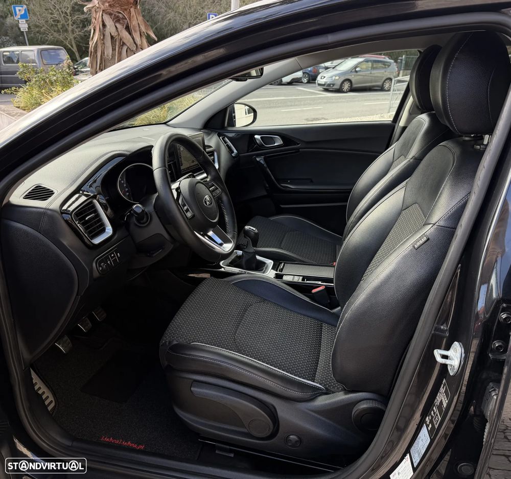 Kia Ceed SW 1.6 CRDi TX - 13