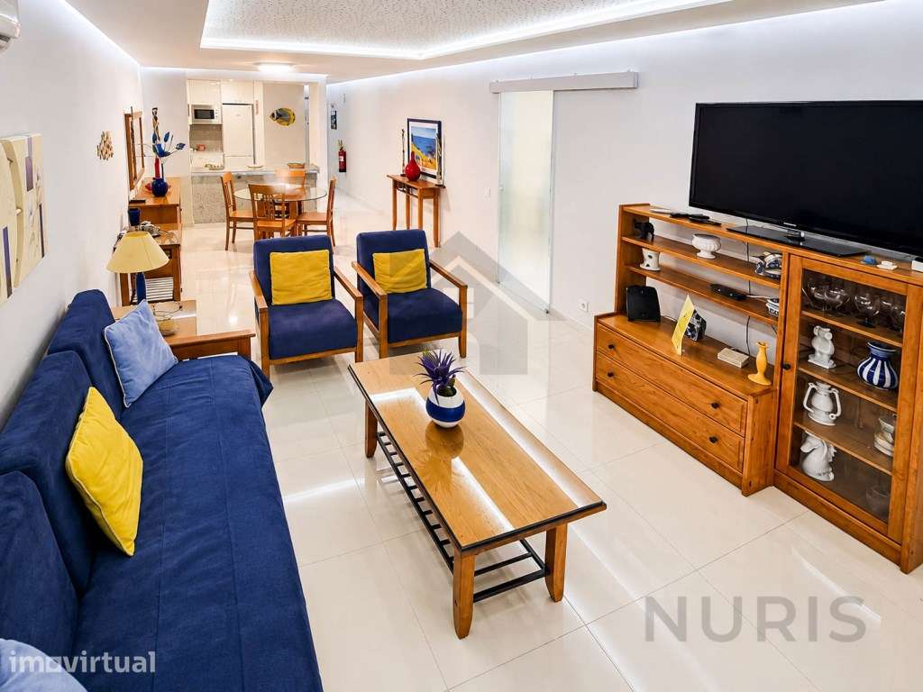 Apartamento T1 com Vista Mar para Venda na Praia da Rocha, Portimão - Grande imagem: 2/25