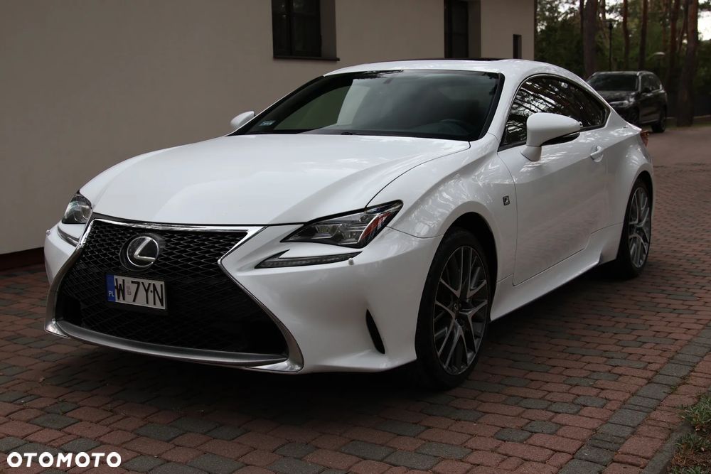 Lexus RC - 1