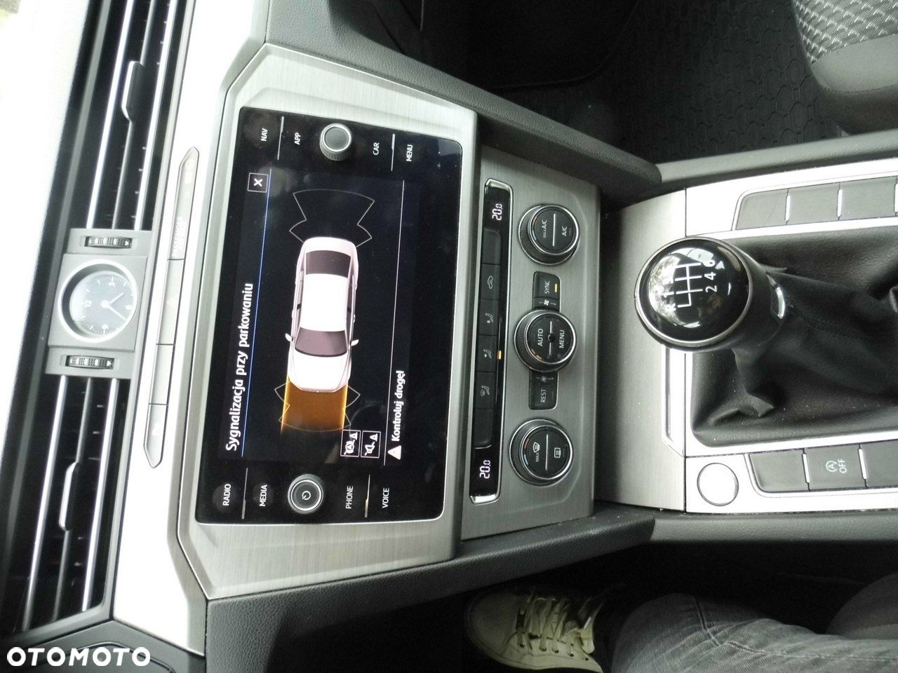 Volkswagen Passat - 10
