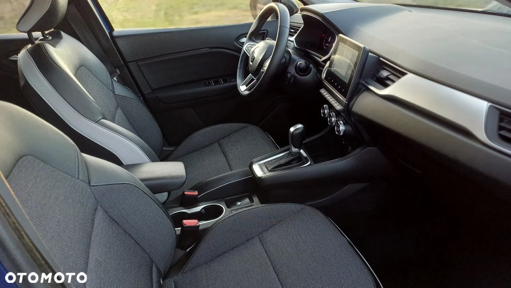 Renault Captur E-TECH 160 INTENS - 13