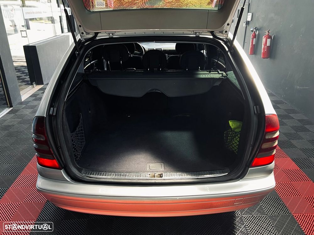 Mercedes-Benz C 220 CDi Classic - 25