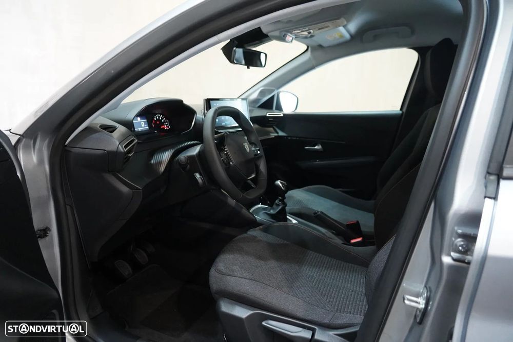 Peugeot 208 - 7