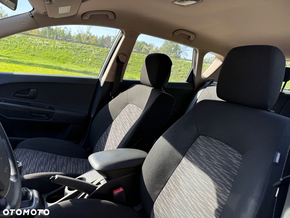 Kia Ceed 1.4 Comfort + - 11