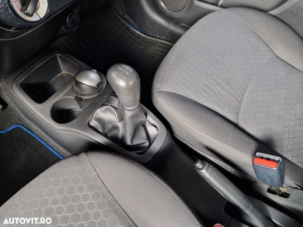 Mitsubishi Space Star - 19