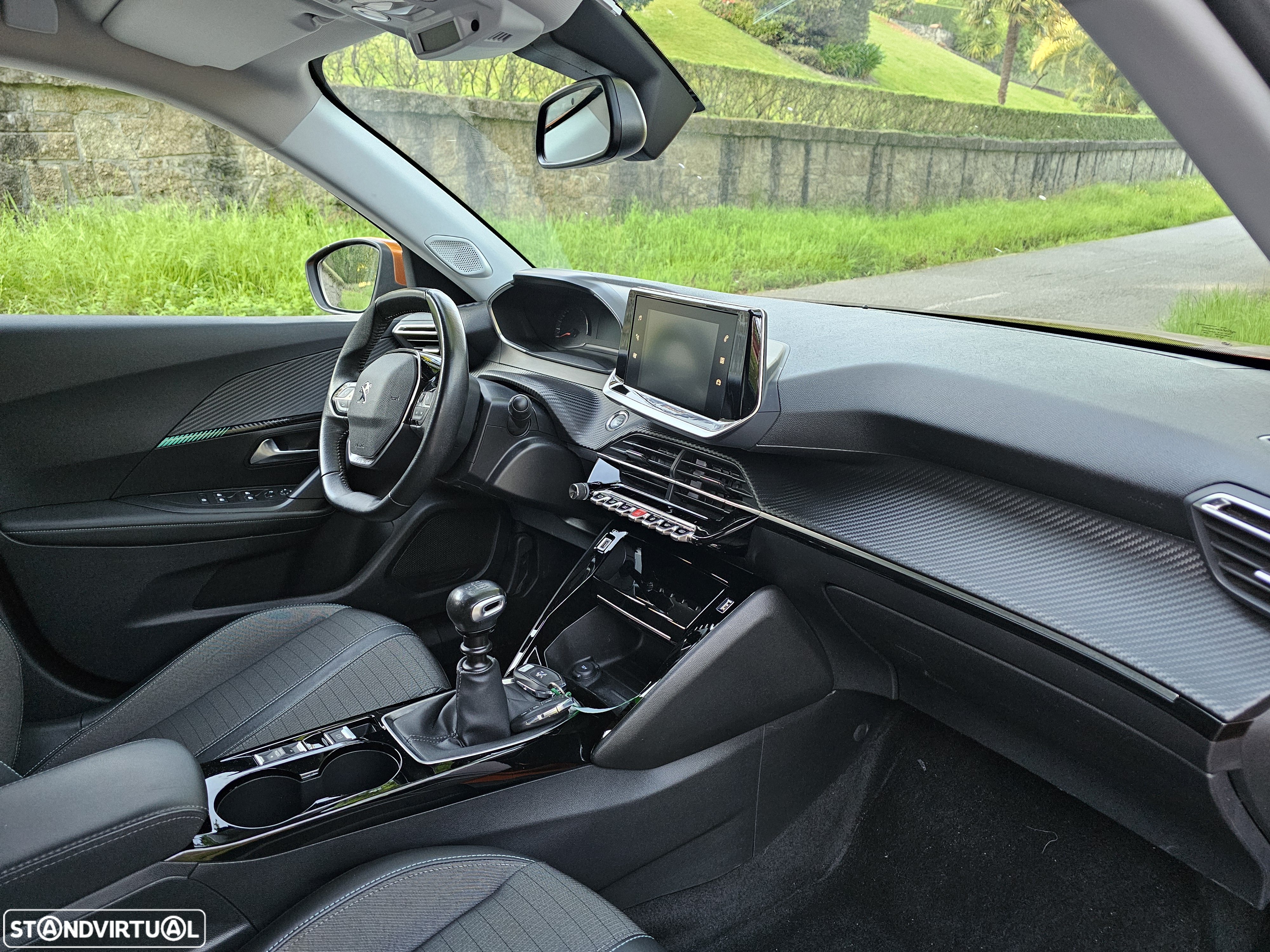 Peugeot 2008 ver-1-5-bluehdi-allure - 9