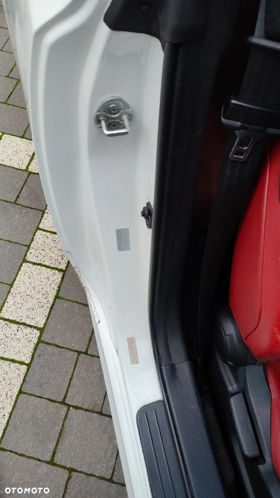 Hyundai Genesis - 30