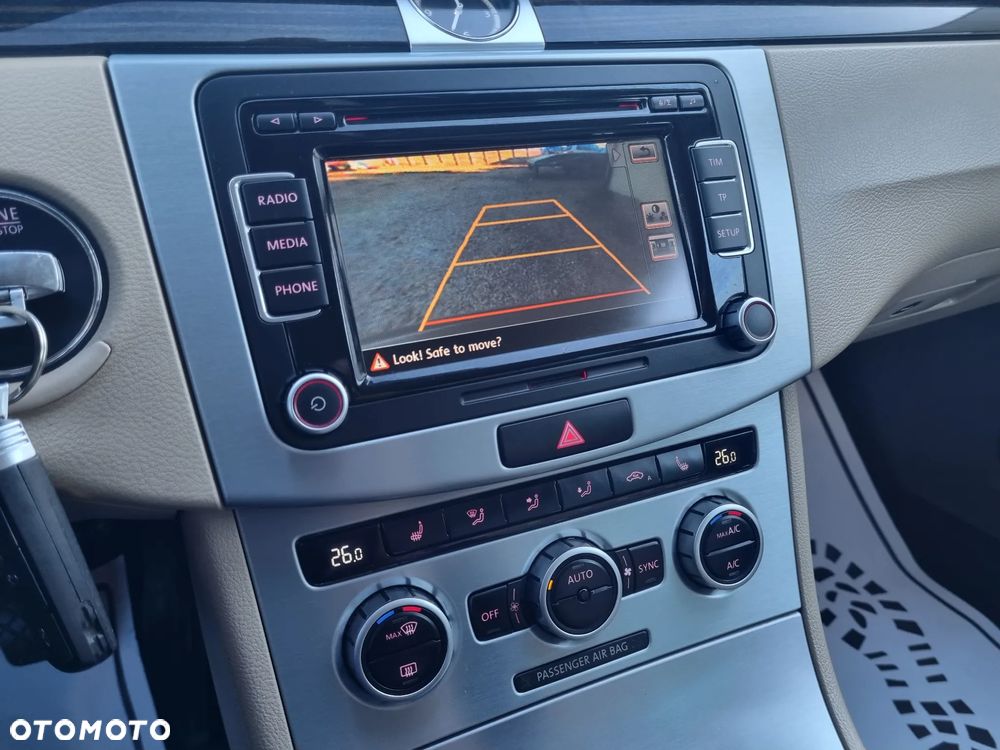 Volkswagen CC 2.0 TDI BlueMotion Technology - 22