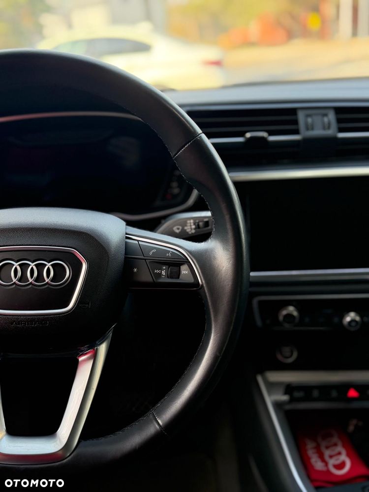 Audi Q3 35 TFSI S tronic - 11