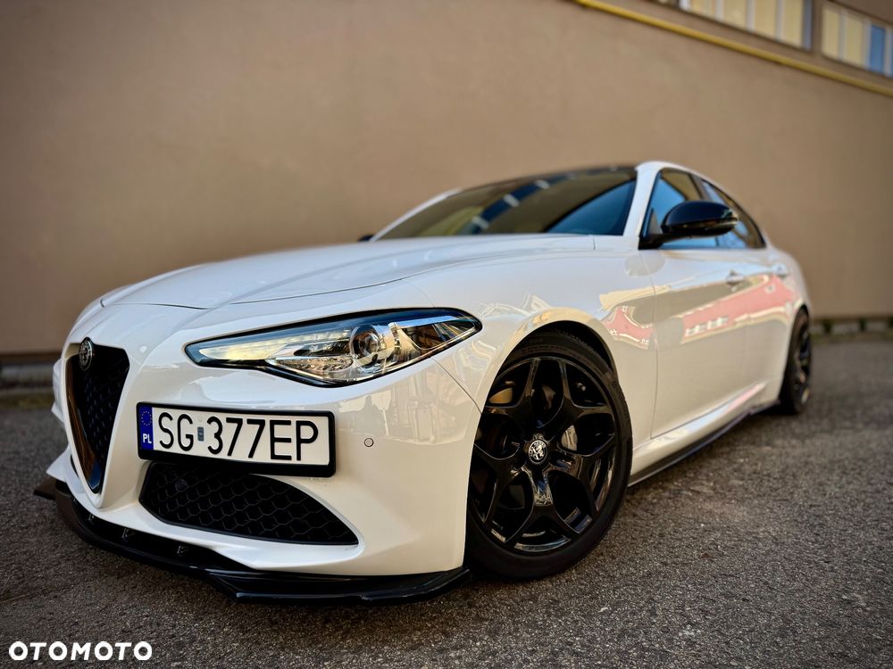 Alfa Romeo Giulia - 4
