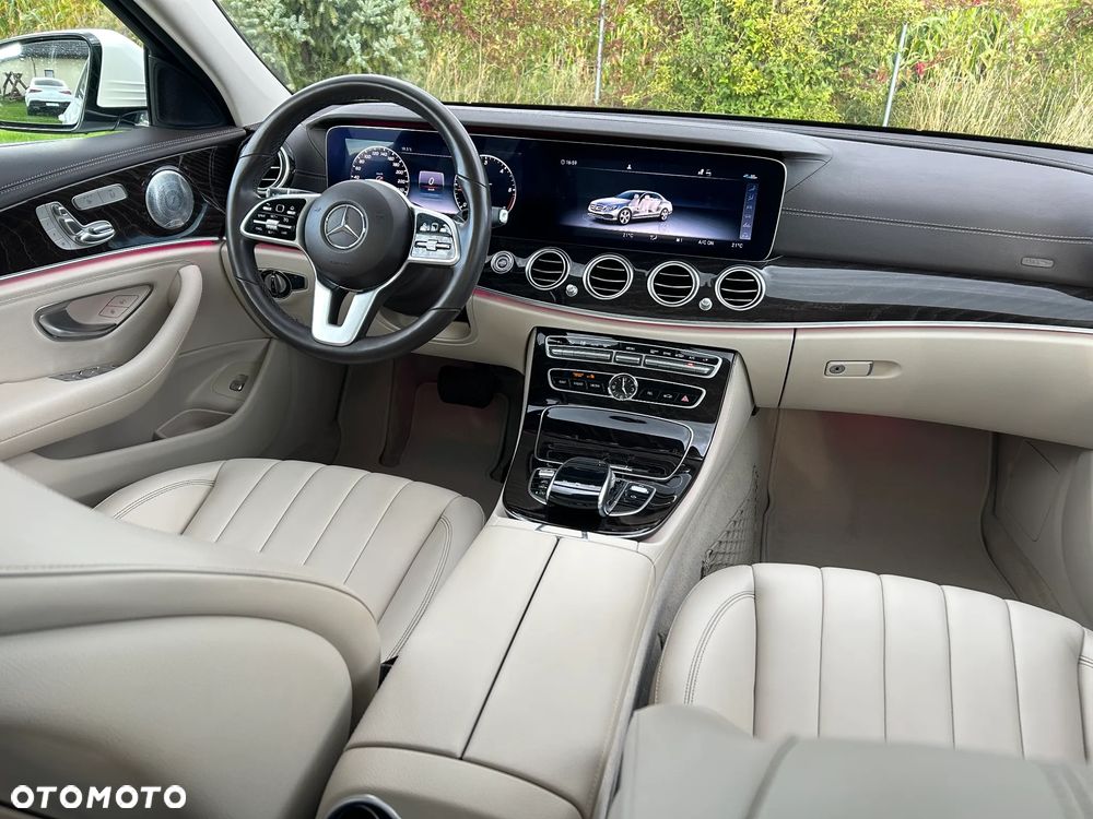 Mercedes-Benz Klasa E 220 d 4-Matic Avantgarde - 11