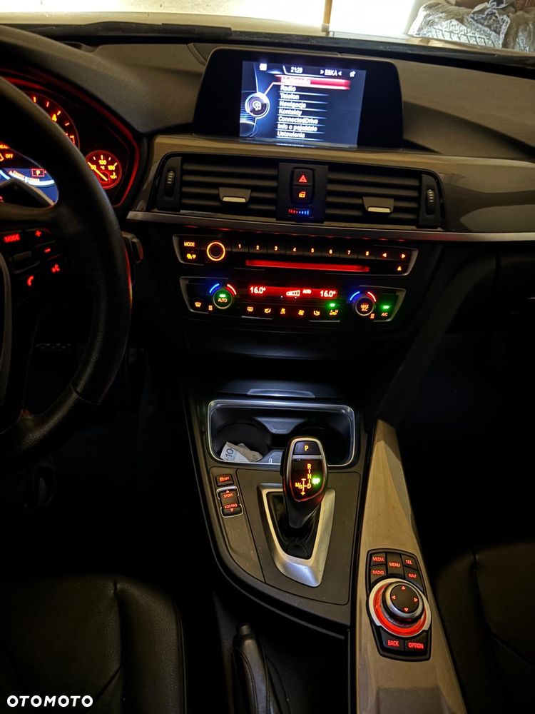 BMW Seria 3 320d Efficient Dynamic Edition Modern Line - 20