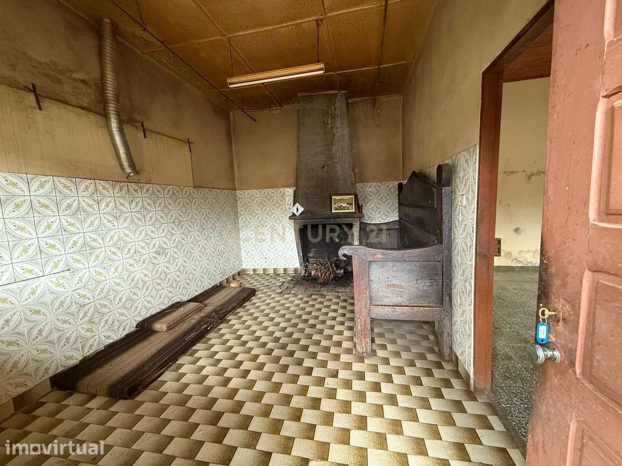 Casa para Recuperar com Jardim e Vista para a Montanha em Bragança - Grande imagem: 5/8