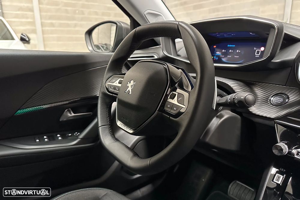 Peugeot 2008 PureTech 130 EAT8 Allure Pack - 38
