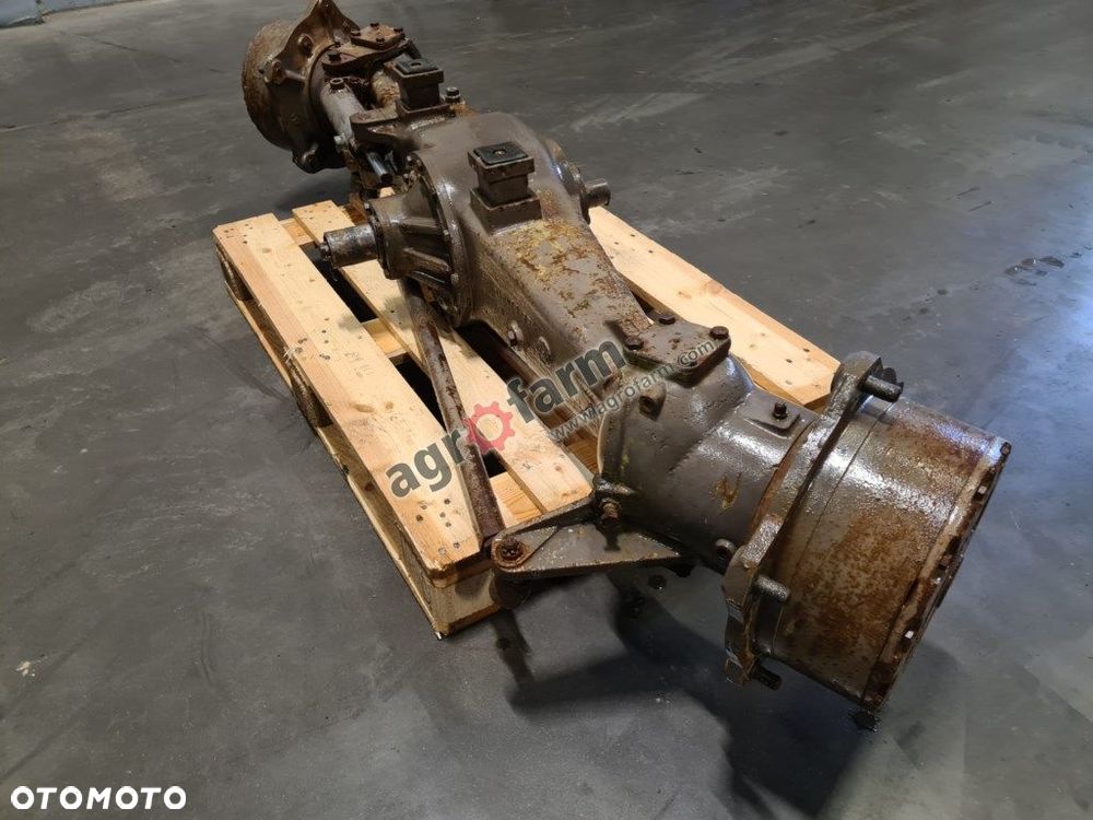 Przedni most Massey Ferguson 2620 - 1