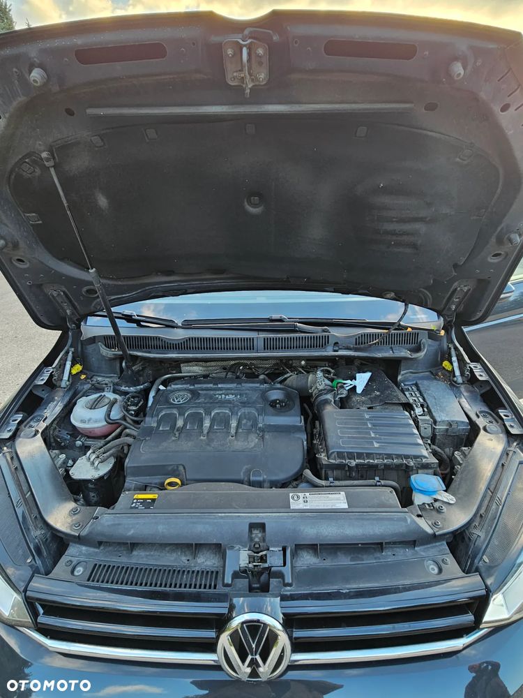 Volkswagen Touran - 9