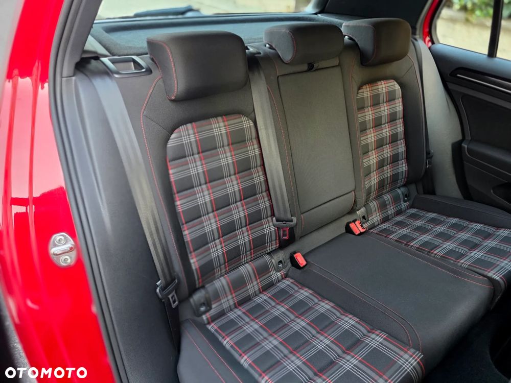 Volkswagen Golf 2.0 TSI BMT GTI - 22