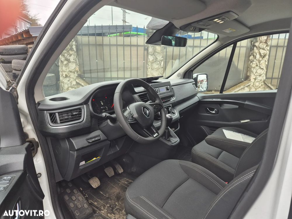 Renault Trafic Combi 2.0 Blue dCi 150 S&S L2 8+1 Zen - 6