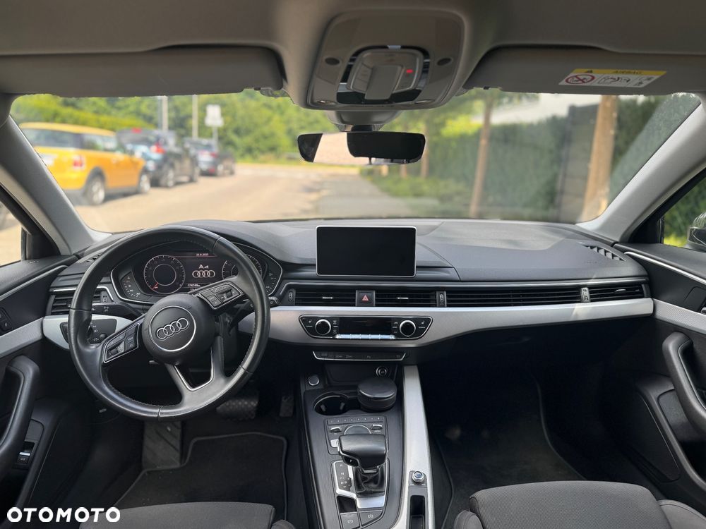 Audi A4 Avant 40 TFSI S tronic - 11