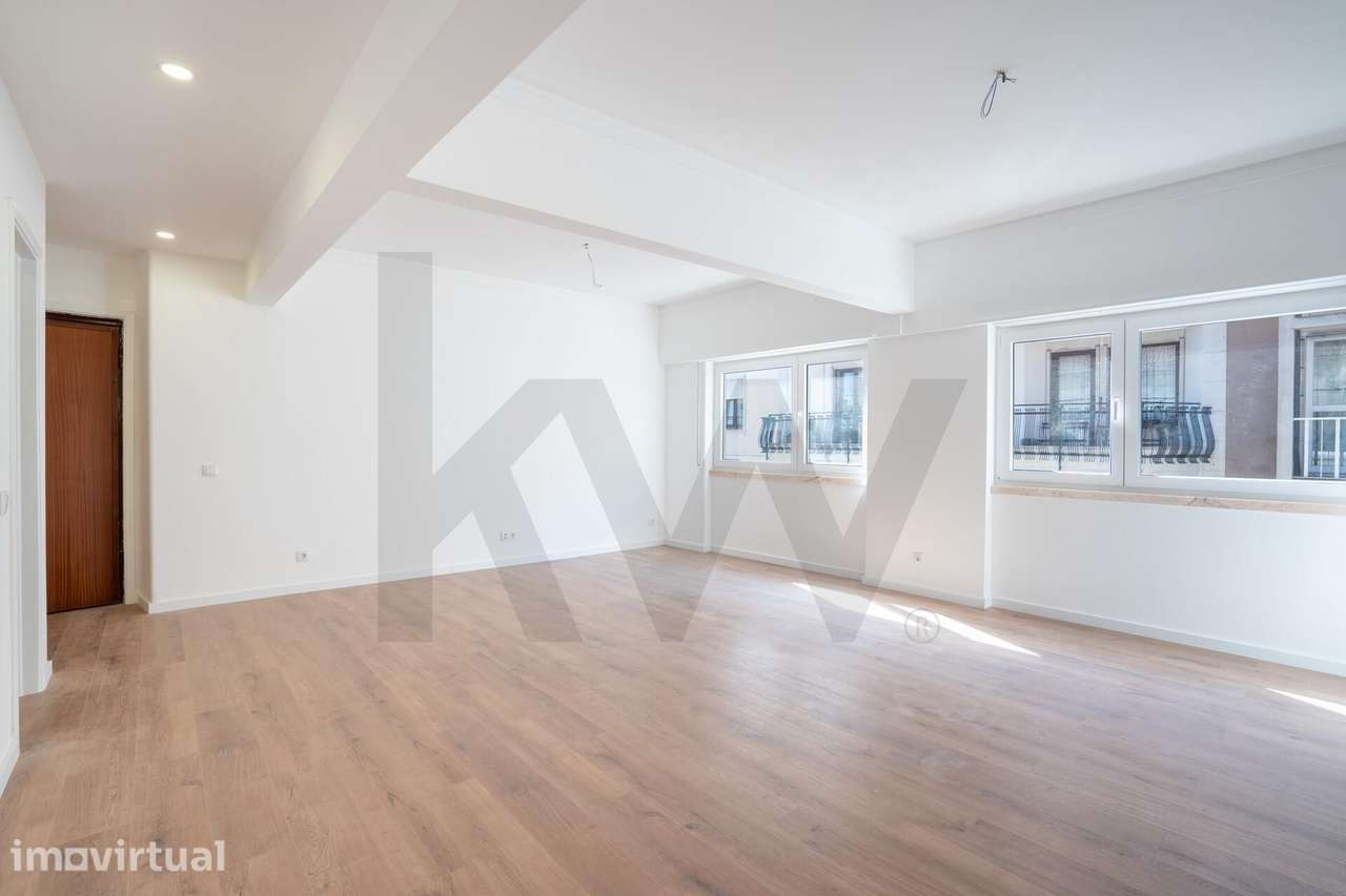 Apartamento T4 convertido em T3 | 102 m2 | Estrela, Lisboa - Grande imagem: 4/19