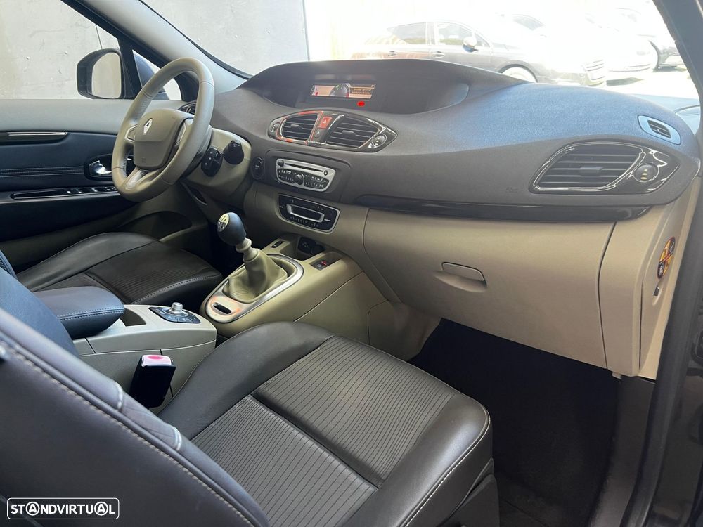 Renault Scénic 1.5 dCi Dynamique S - 14