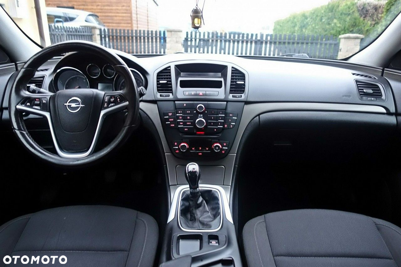 Opel Insignia - 13
