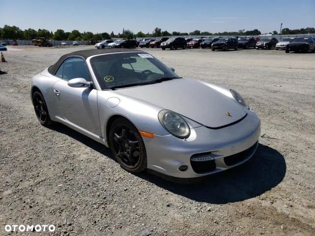 Porsche 911 Carrera - 30