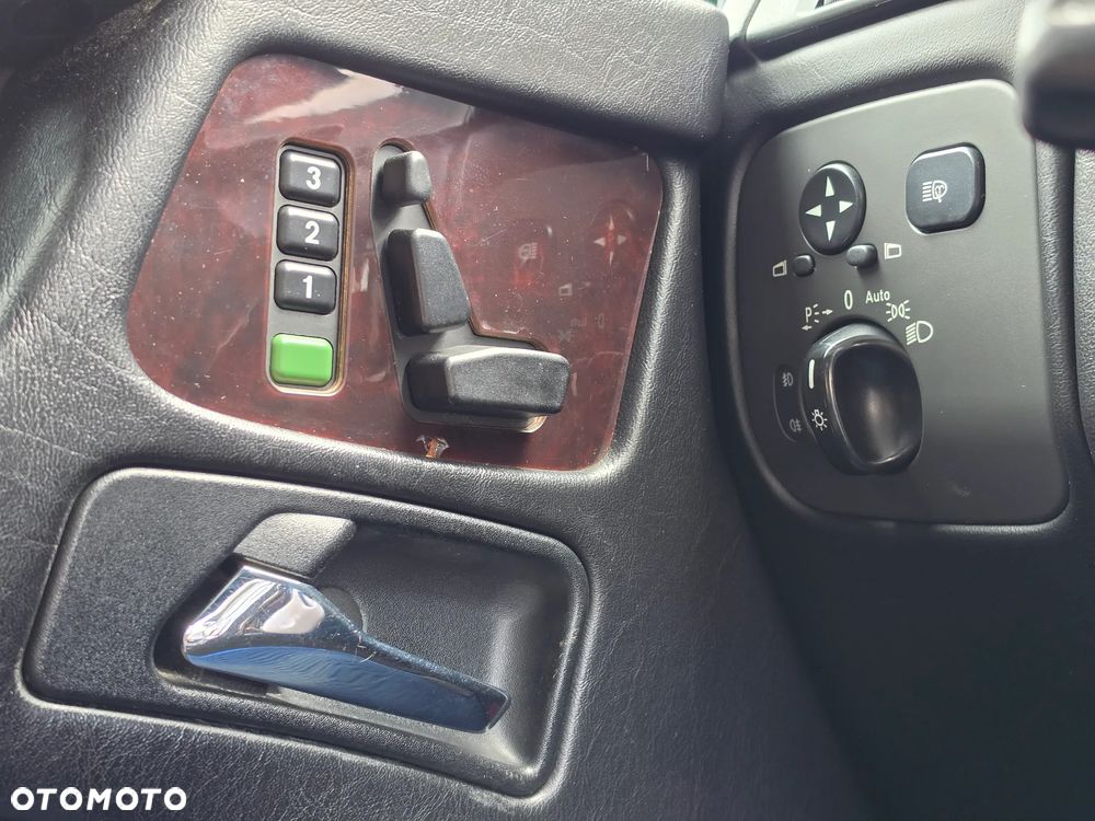 Mercedes-Benz Klasa G 400 CDI Automatik - 26