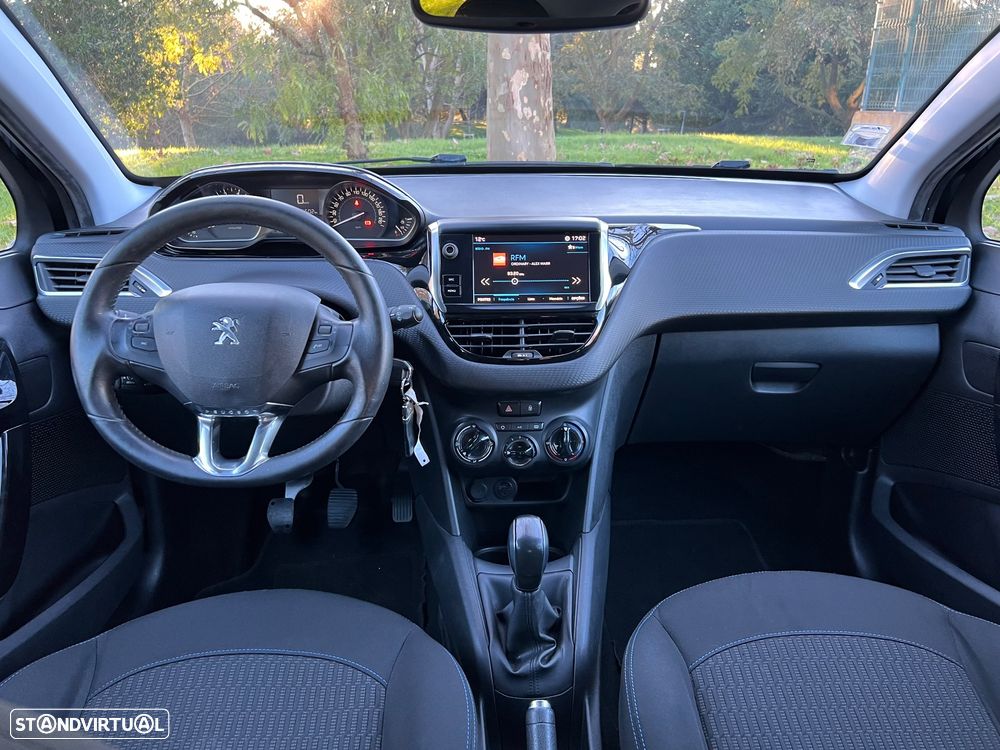 Peugeot 208 1.2 PureTech Style - 7