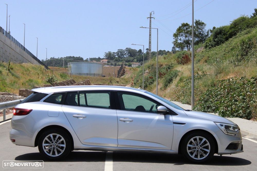 Renault Mégane Sport Tourer 1.5 dCi Intens - 9