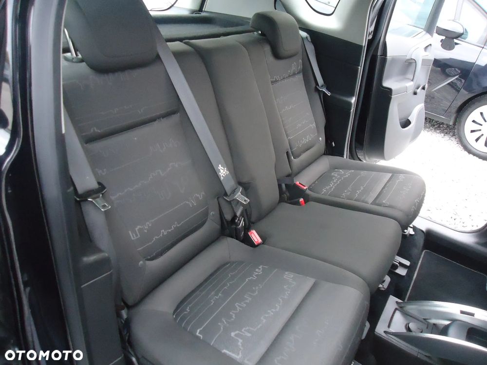Opel Meriva - 13