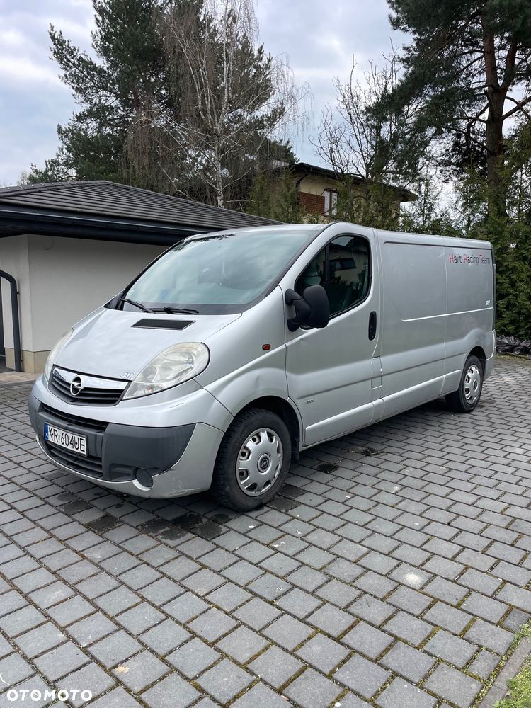 Opel Vivaro - 1