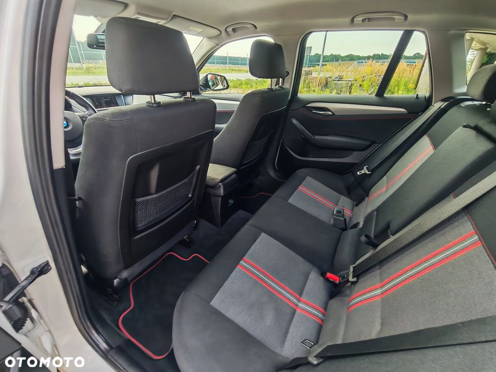 BMW X1 xDrive18d Sport Line - 25