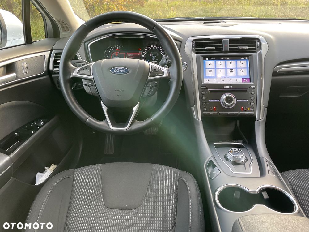 Ford Mondeo 2.0 EcoBlue Titanium - 11