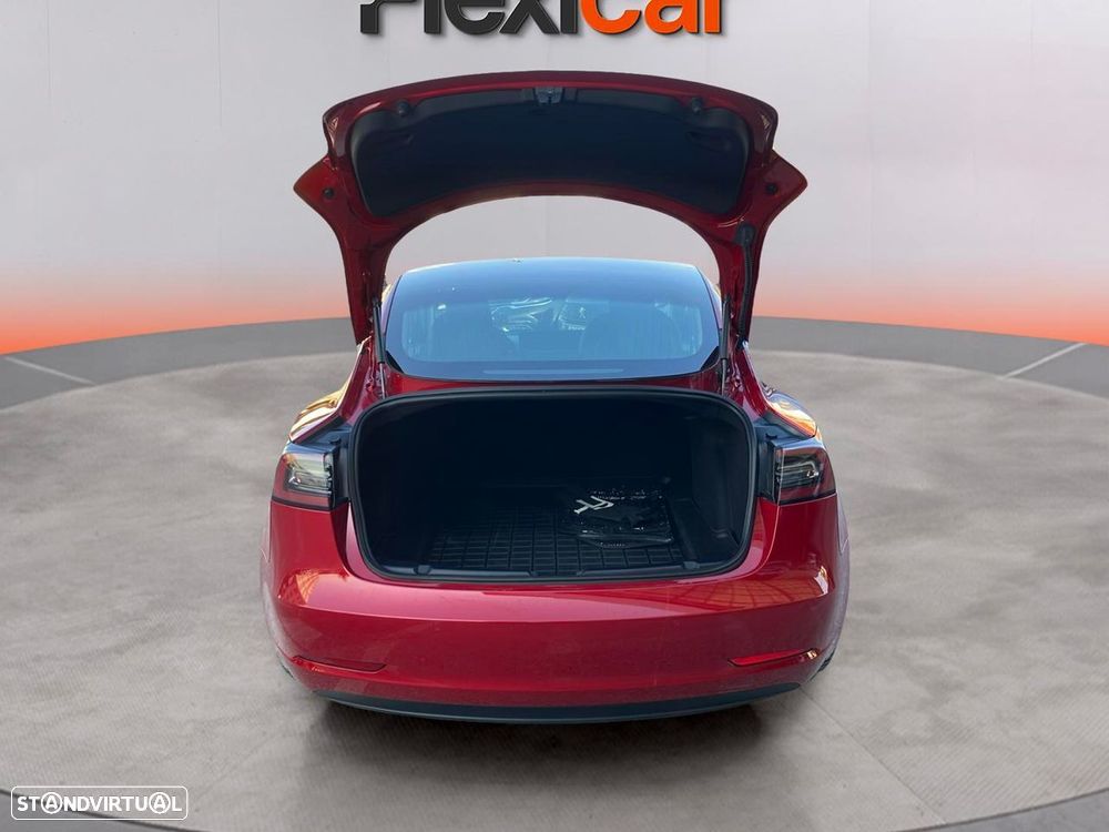 Tesla Model 3 - 9